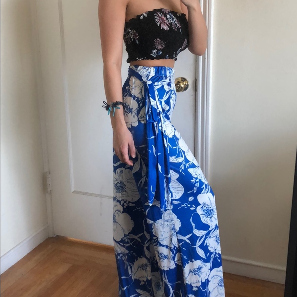 💙Gorgeous💙 high waisted flow-y legging/pants